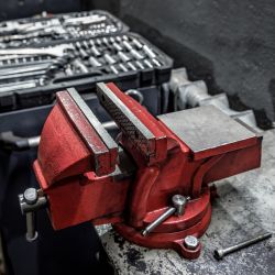 Clamps & Vises