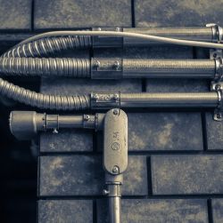 Conduit & Conduit Fittings