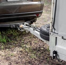 Hitches & Accessories