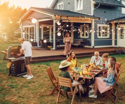 Dining & Seating
