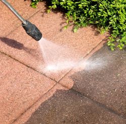 Pressure Washers & Accessories