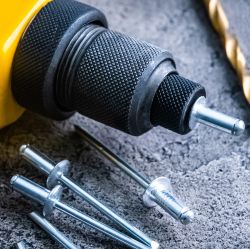 Staple Guns & Riveters