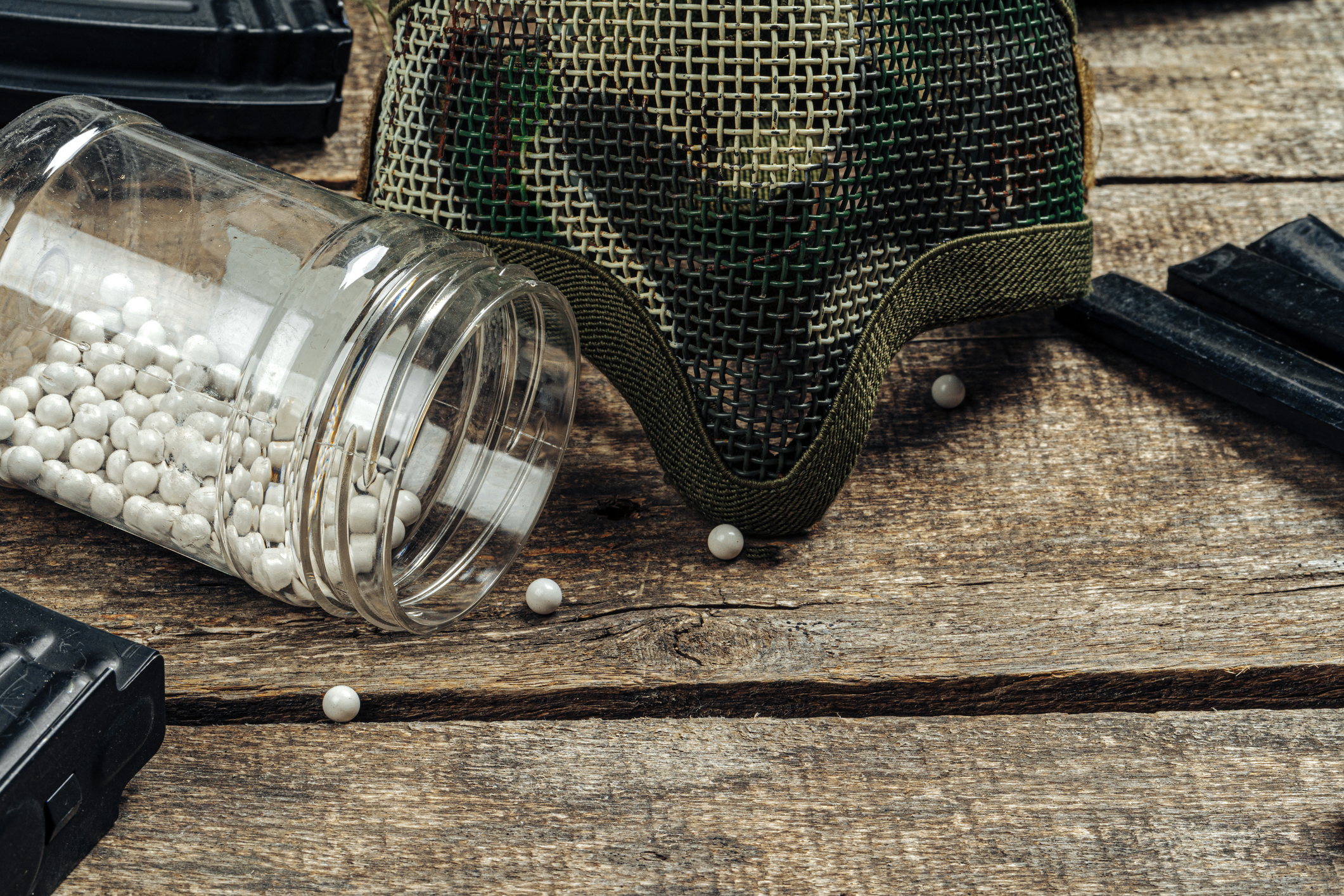 Airsoft Guns & Accessories