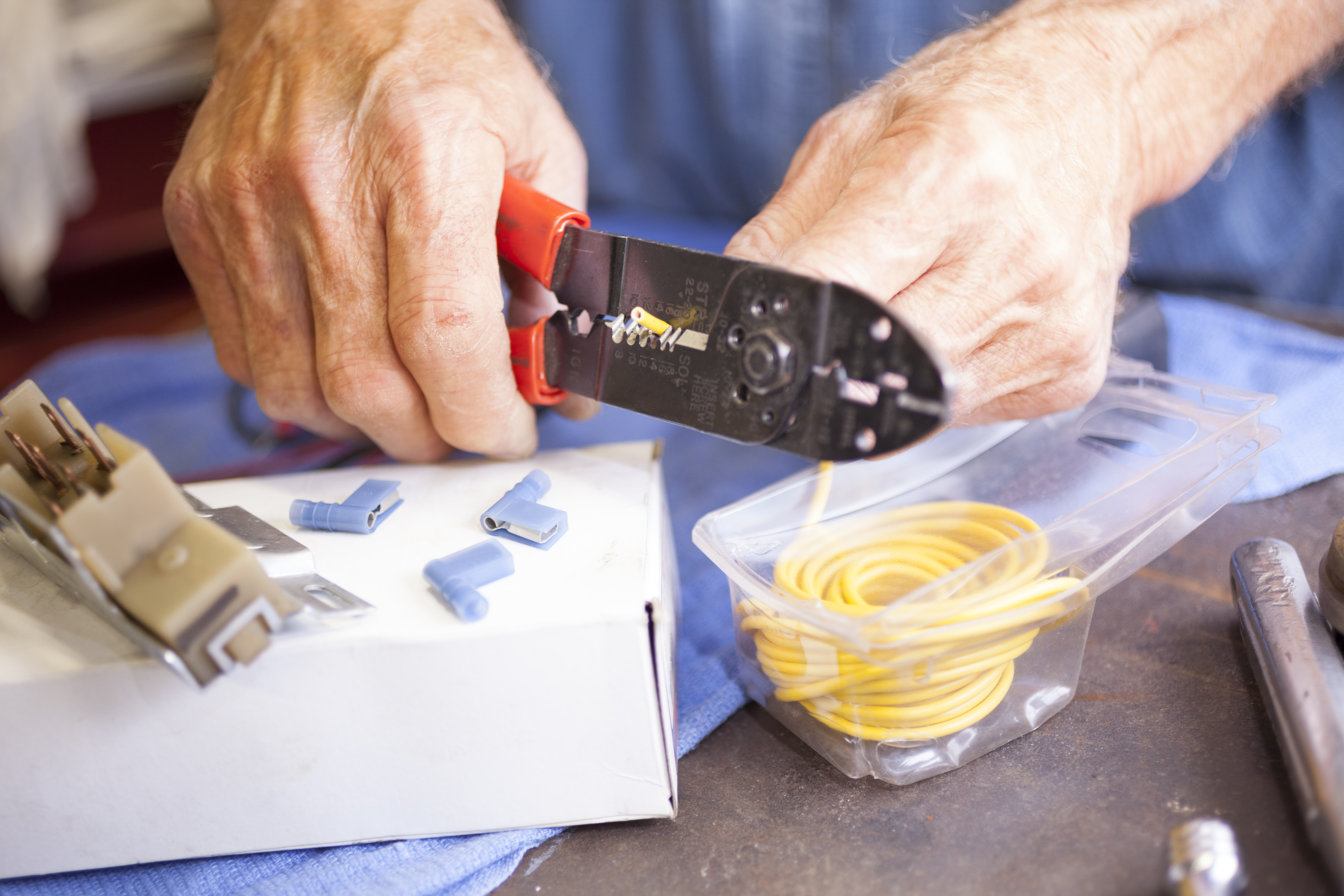 Crimping Tools & Dies