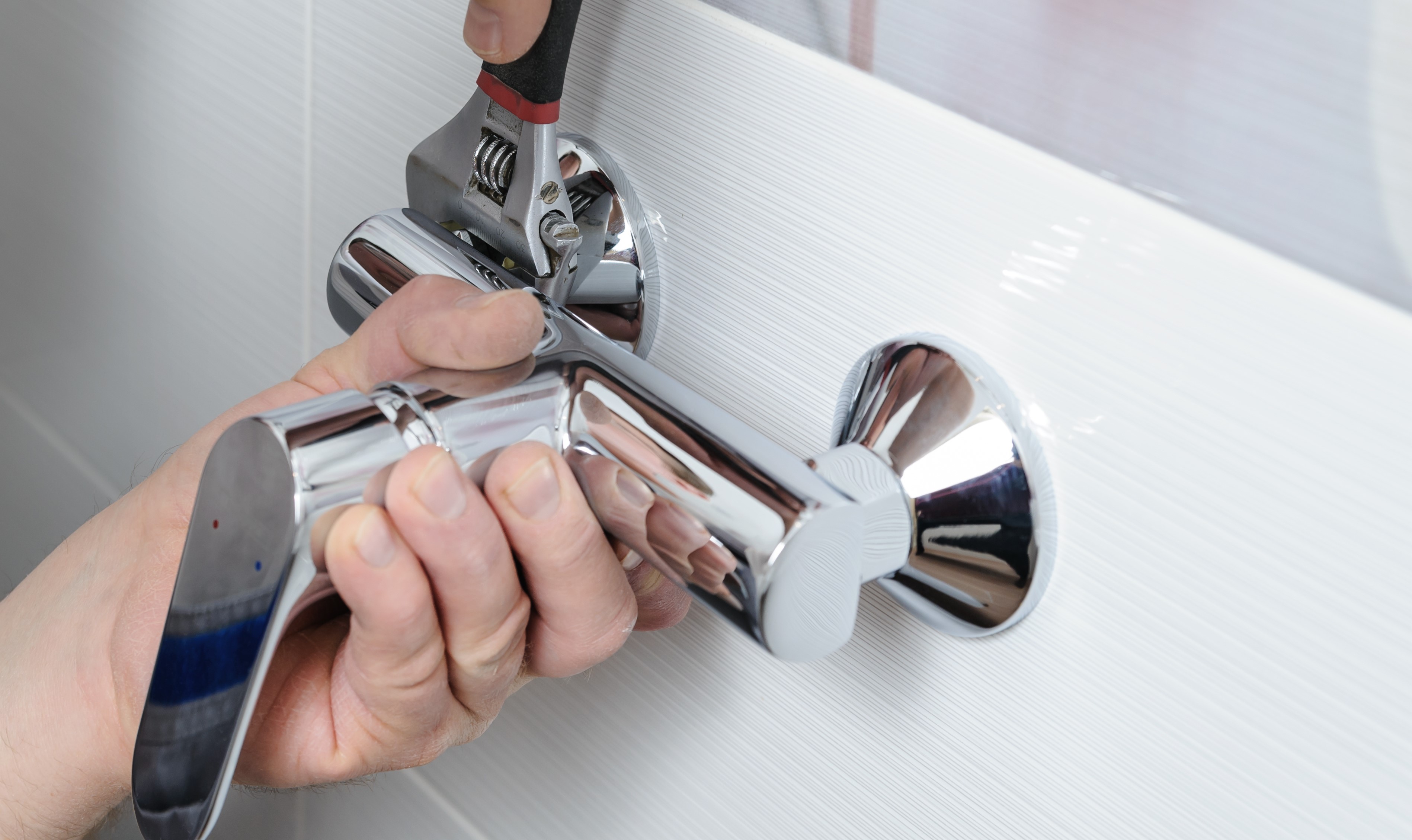 Sink & Shower Fixtures