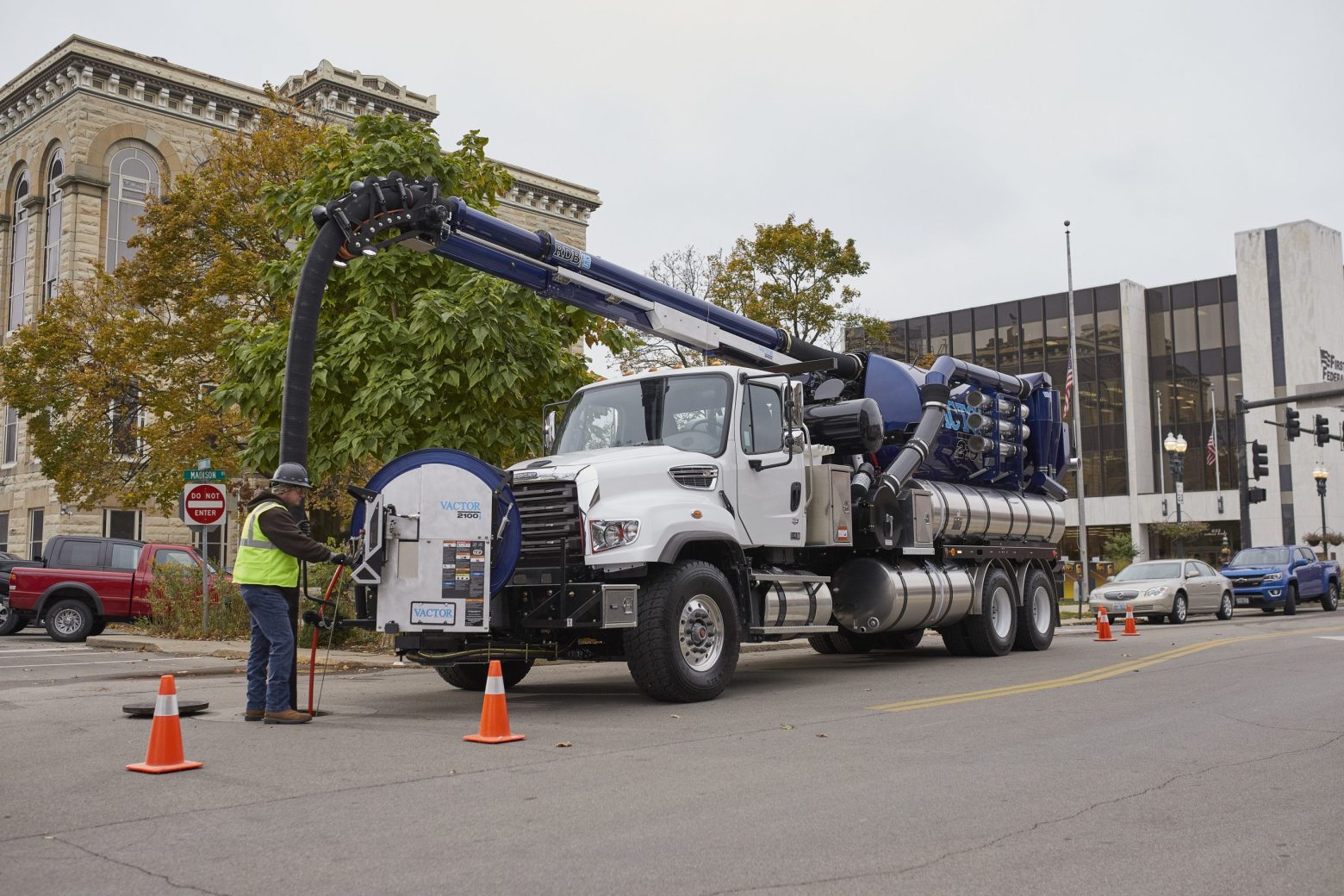 Sewer & Hydroexcavator